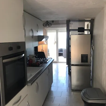 Apartman Pacha 1 *